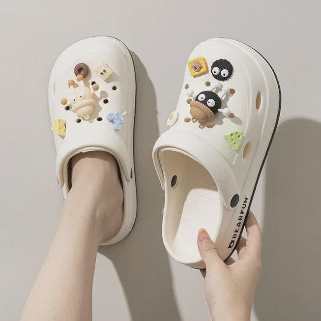 Summer Cartoon Slip-On Outdoor Slippers: Non-Slip Baotou Beach Shoes with Thick Soft Soles