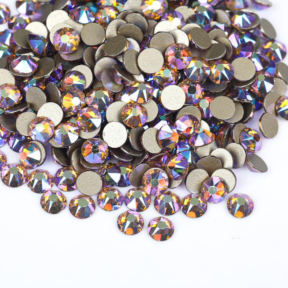 

Вэй Чэнь, восемь больших и восемь маленьких имитаций австрийских плоскодонных цветных бриллиантов Ab, маникюрные бриллианты, аксессуары для стеклянных чехлов для мобильных телефонов своими руками SS20 (diameter 4.6~ 4.8mm) 1440 pieces золотистый