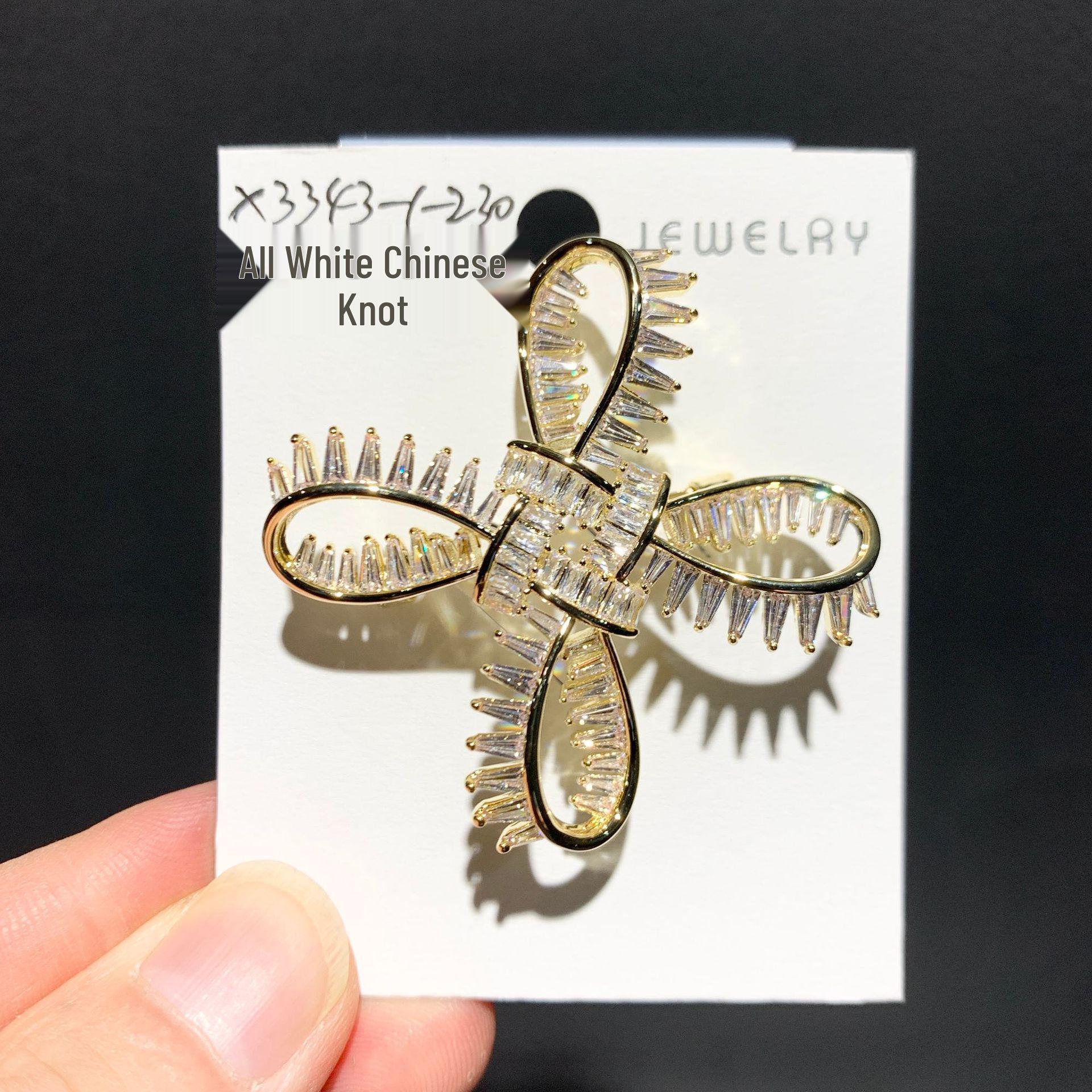 Bo Xin Yun High-End Shiny Chinese Knot Brooch - Elegant White-Collar Suit Accessory Gift
