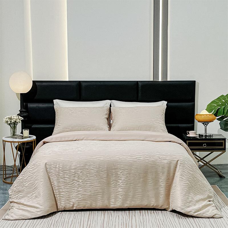 Luxury Glossy Jacquard Duvet Cover Set High-Quality Solid Satin Soft Quilt Cover Kits Four Seasons Home Accessories for Bedroom