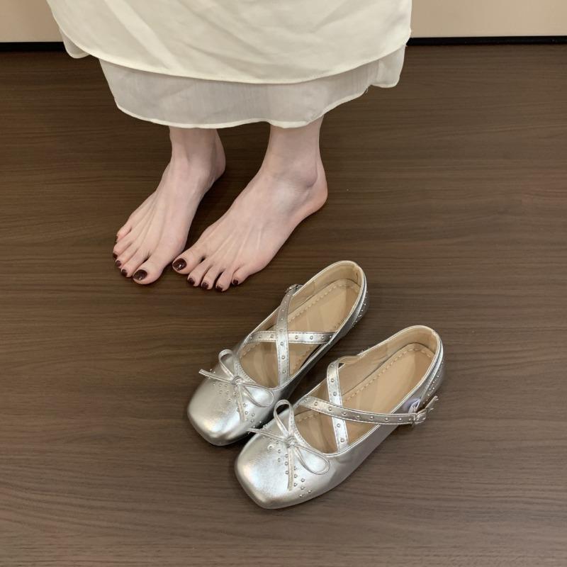 Fashion 2025 New Fashionable and elegant Soft Bottom Ballet Shoes French Butterfly Knot Low Cut Square Head Rivet Single Shoes