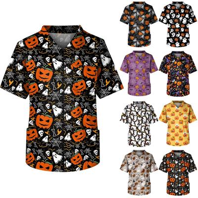Męska koszulka z krótkim rękawem i dekoltem w serek, z nadrukiem na Halloween i kieszenią na piersi