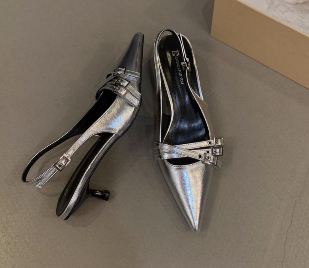 Nové Sandály na Vysokém Podpatku Dámské Boty Jaro Léto Obuv Špičatá Špička Párty Dámské Boty Módní Sponkový Pásek Dámské Lodičky