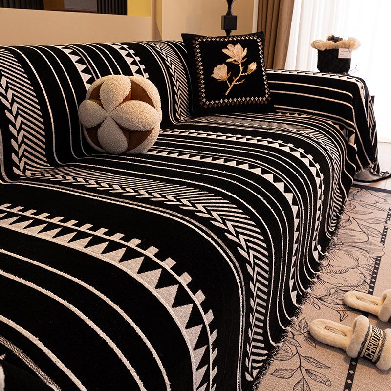 

Роскошный ченилловый чехол на диван Легкий Универсальный Всесезонный Чехол-накидка на подушку дивана Полная защита Плед 90 x 90cm прохладный черный