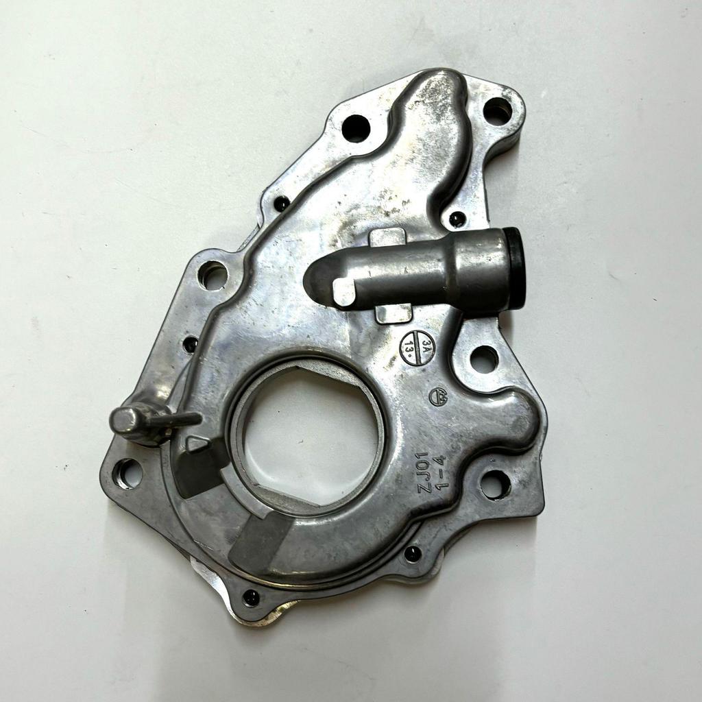 Z622 14100 Engine Oil Pump for 2009 Ford Fiesta 1.5