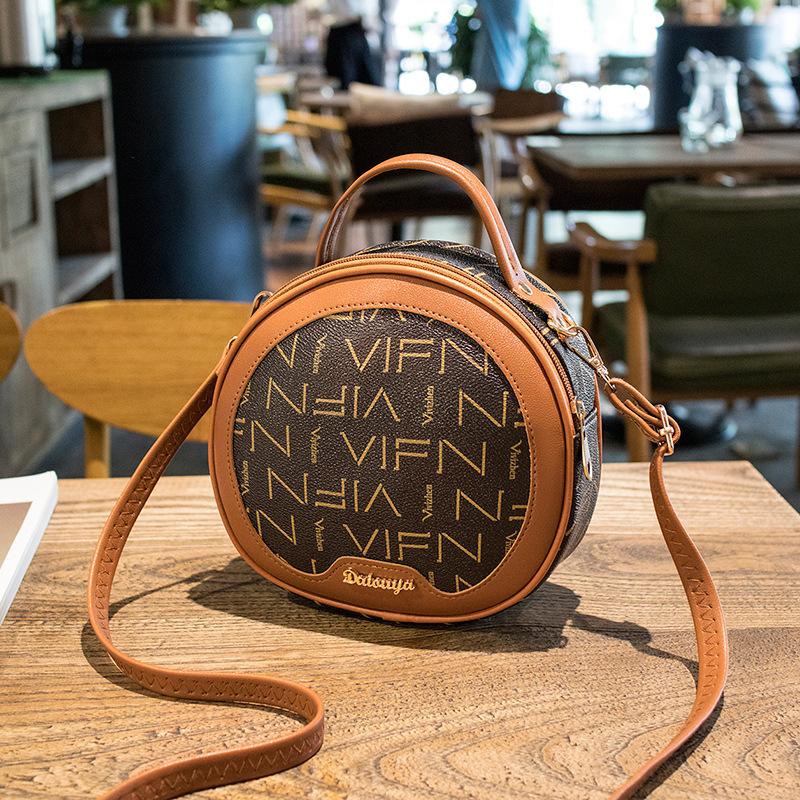 Retro Fashion Printed Shoulder Crossbody Small Round Bag Versatile Light Luxury Women's Bag