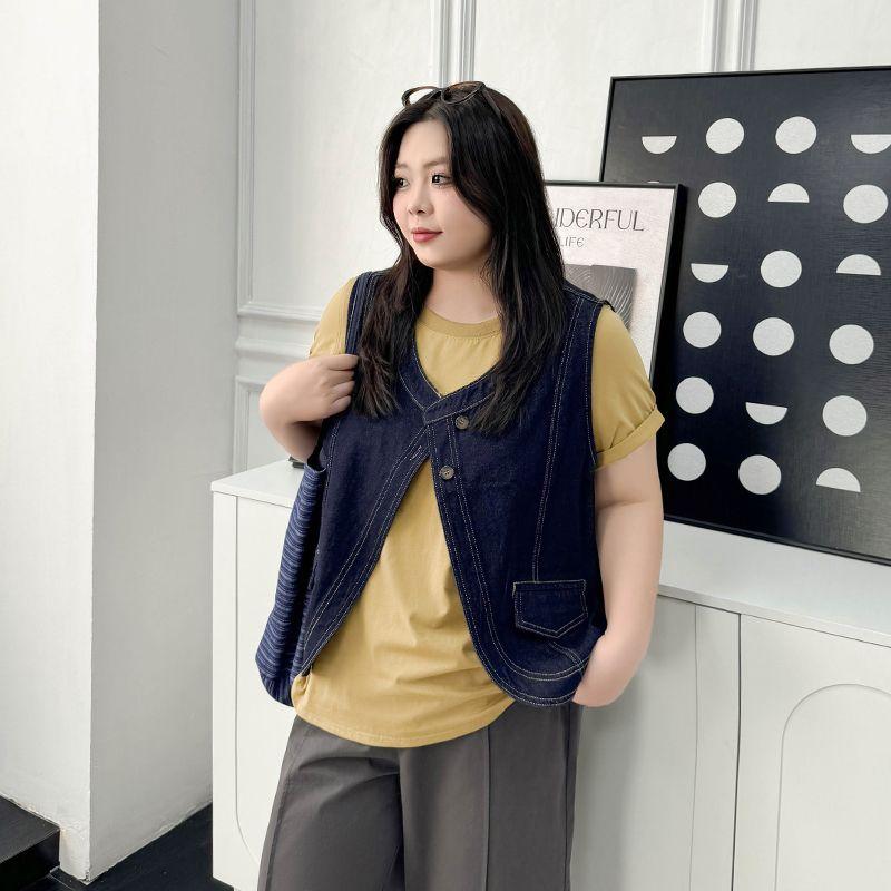 

Plus size women clothing [Hong Kong Style Stacked Vest] Three-Dimensional Split Line V-neck Loose Chubby Girl Denim Vest Short coat Dark Blue 8xl