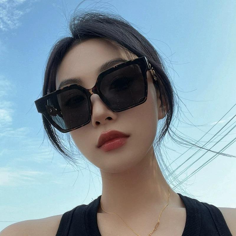 2024 Retro Large Frame Sunglasses Women'S Fashionable Hot Girls Concave Style Glasses Slimming Fashion Personalized Sunglasses