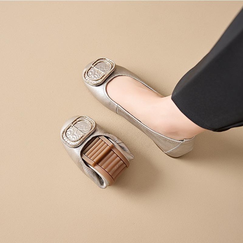 The first layer of cowhide small single shoes women's soft-soled light dance shoes women's half-folded egg roll shoes women's casual large size women