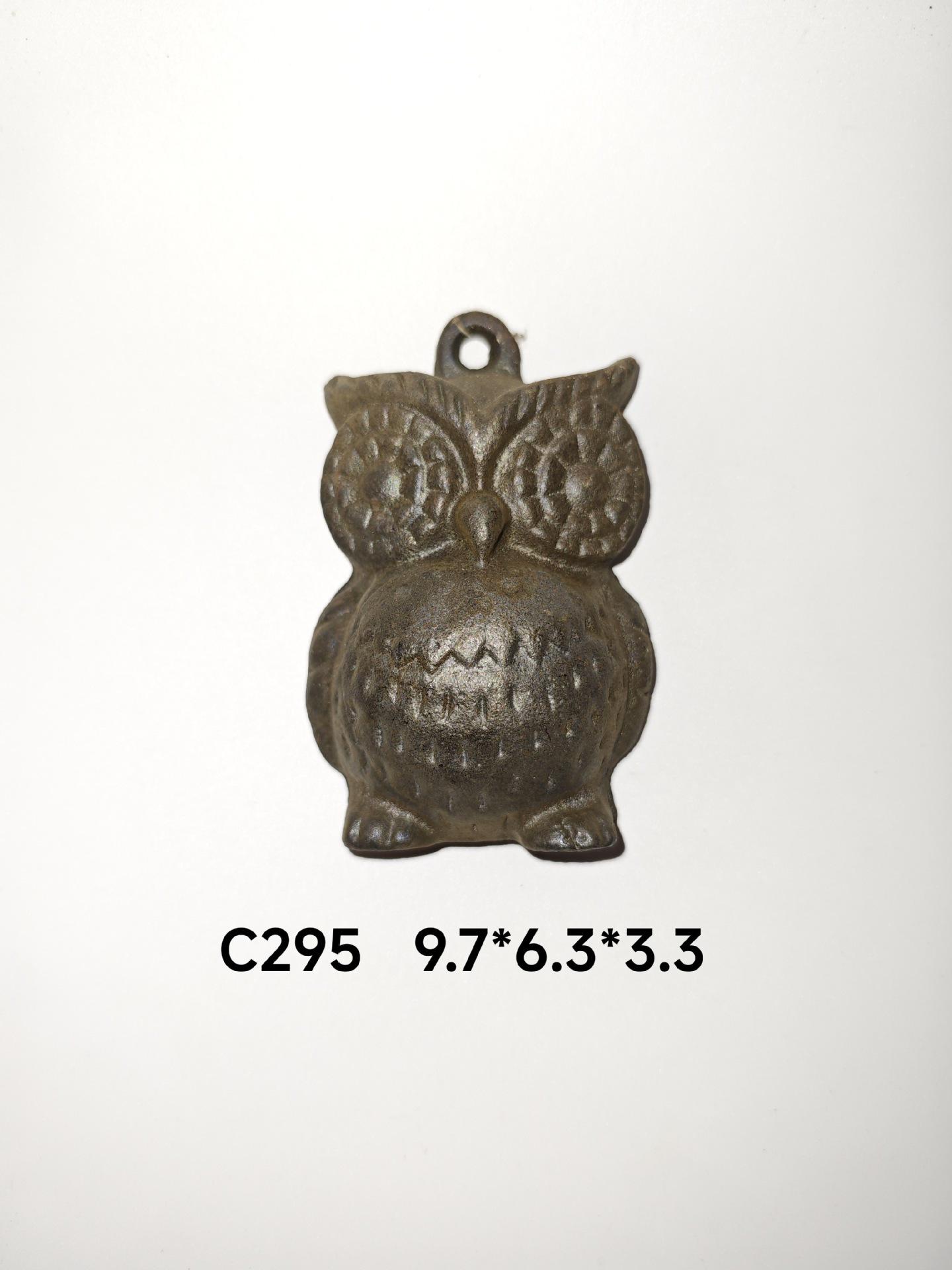 Vintage European Cast Iron Wall Hanging Badge for Indoor/Outdoor Use Other