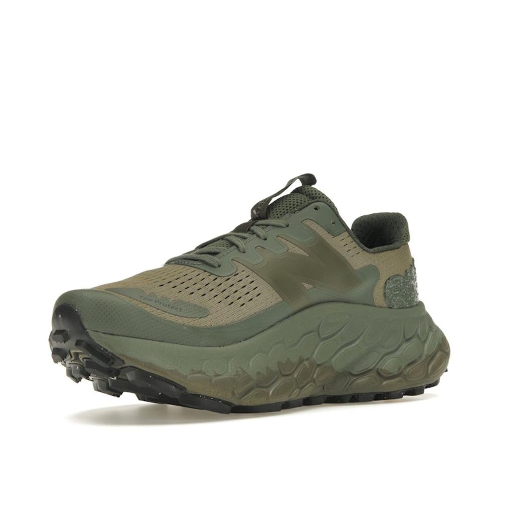 Tokyo Design Studio x New Balance Fresh Foam X More Trail v3 Hellolivgrün Herren Sneaker MTMORNGN