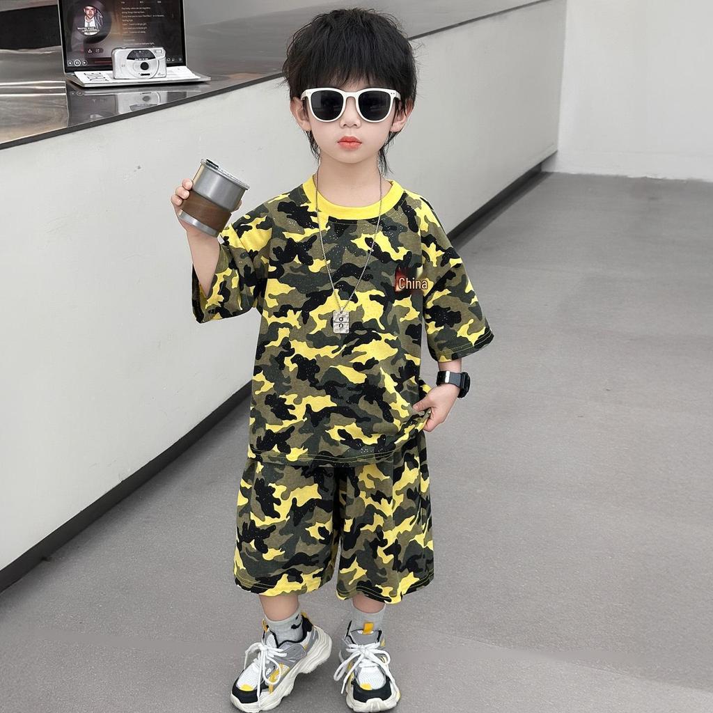 2026 Trendiges Silber-Camouflage Kurzarm-Sport-Zweiteiler-Set für Kinder