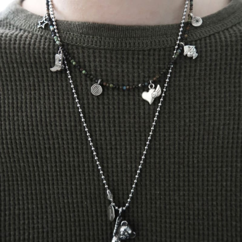 821WEBSERVICE Hanging Bear Necklace