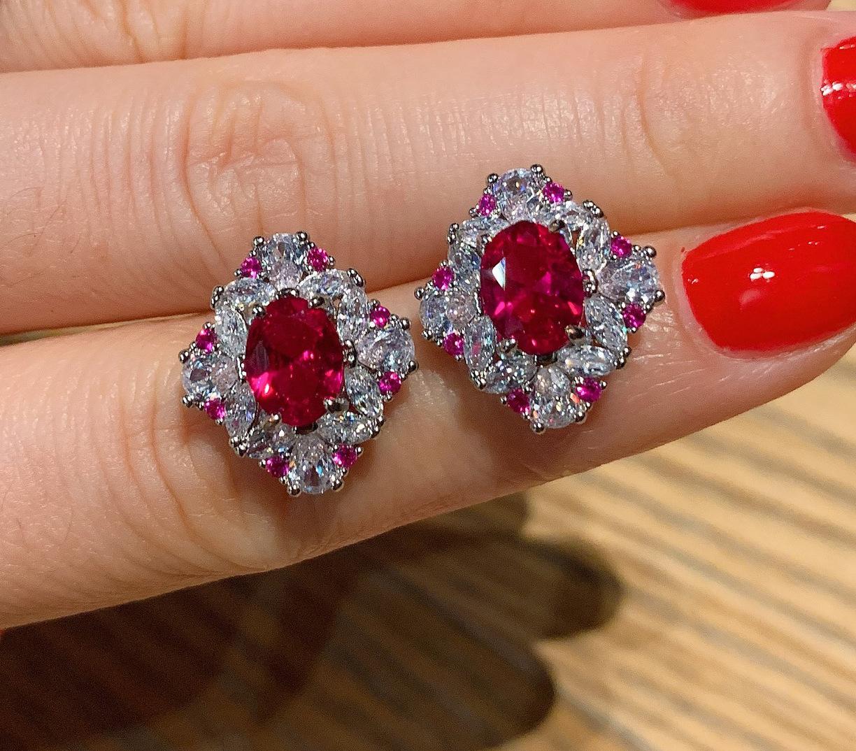 

Imitation Gemstone Denier Pendant Ring Women S Suit Temperament High-End Diamond Stud Earrings Necklace