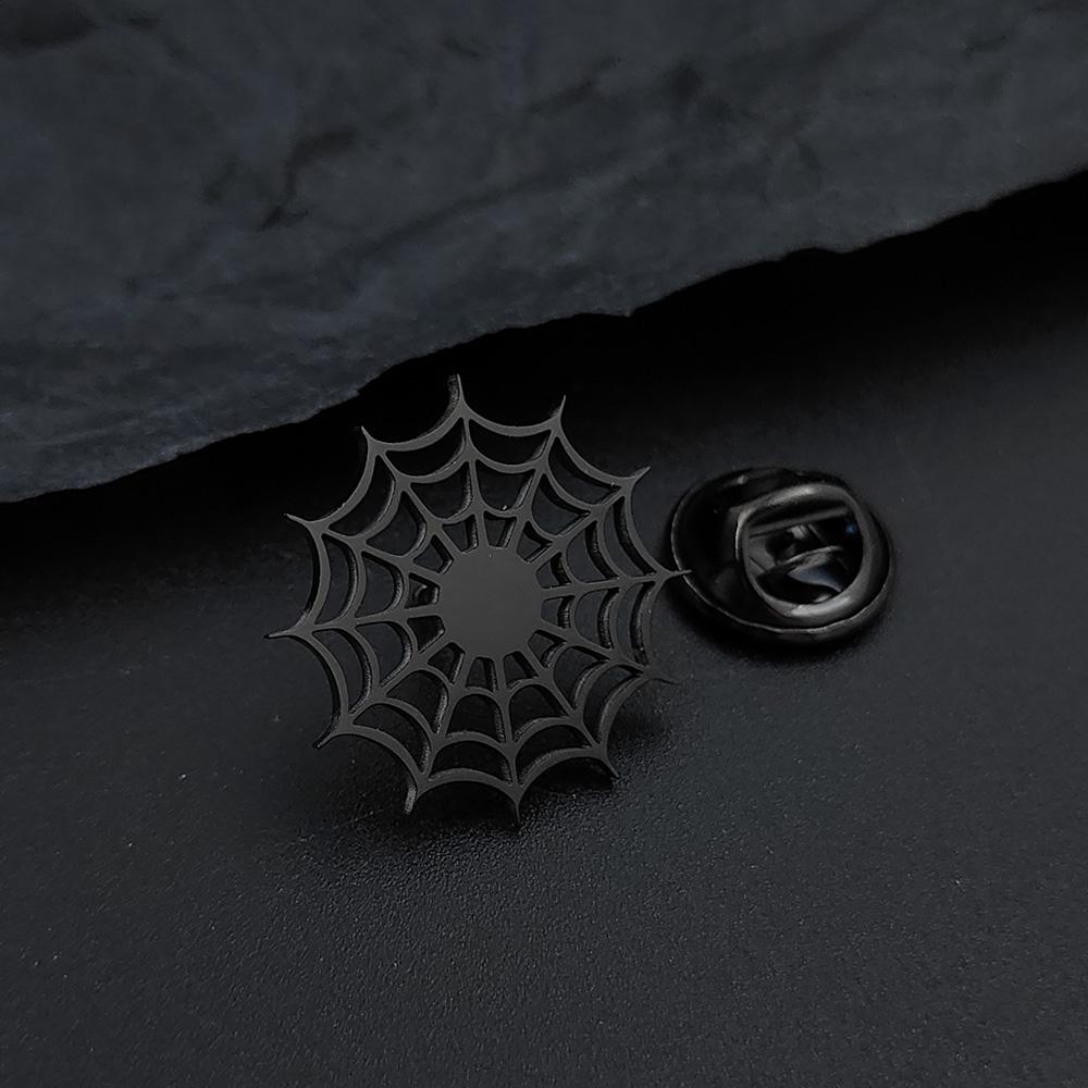 Halloween Spider (web) Gold-plated Badge, Men's Black Stainless Steel Suit Lapel Pin, Women's Anti-travel Buttons.