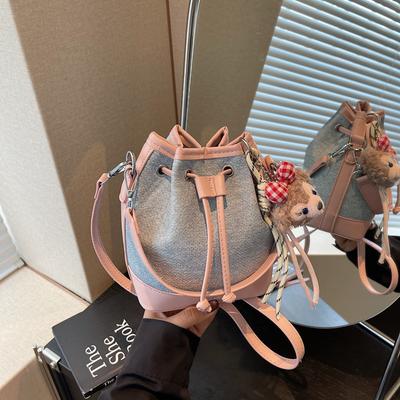Borsa piccola popolare estiva da donna 2025 nuova versatile borsa a tracolla senso premium borsa a secchiello portatile