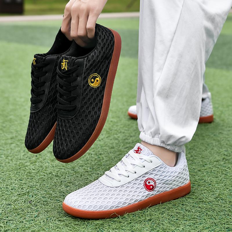 Men's and Women's Taekwondo Shoes Men's Sports Shoes Mesh Breathable Kung Fu Martial Arts Tai Chi Karate Sports Shoes