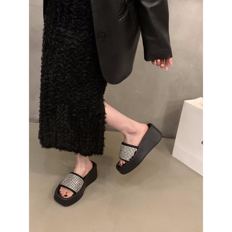 Muffin thick-soled high-end rhinestone slippers women's shoes 2025 new summer sandals heightening sandals