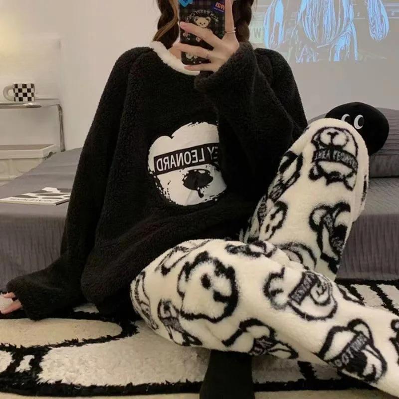 Thickened Warm Flannel Large Size Women Pajamas Set Long-Sleeved Autumn and Winter Warm Cartoon Bear Coral Velvet Sleepwear