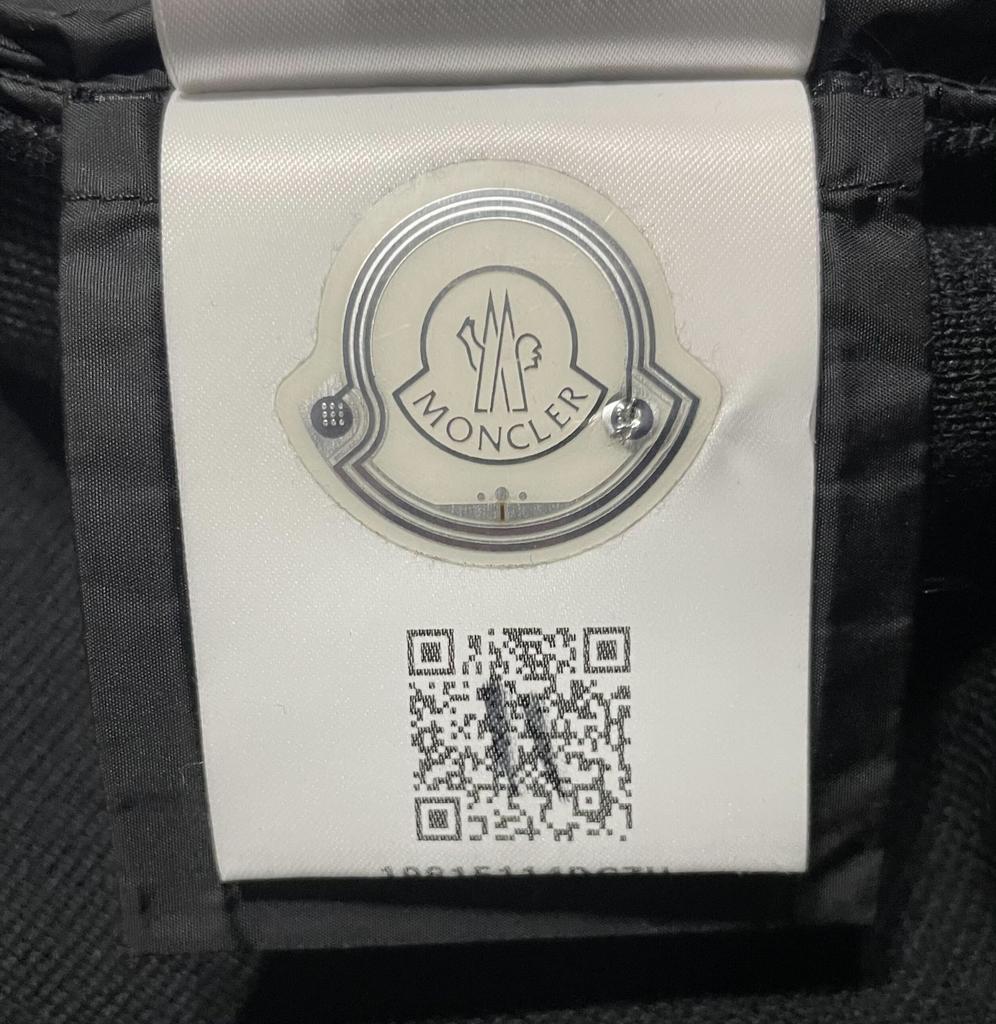 Used MONCLERknit mens