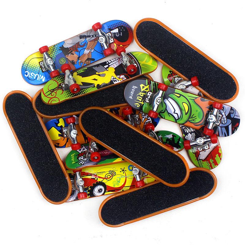 1-5PCS Mini Finger Skateboards Educational Finger Boards Toys Kids Birthday Party Favors Classroom Prizes Gifts Goodies Filler