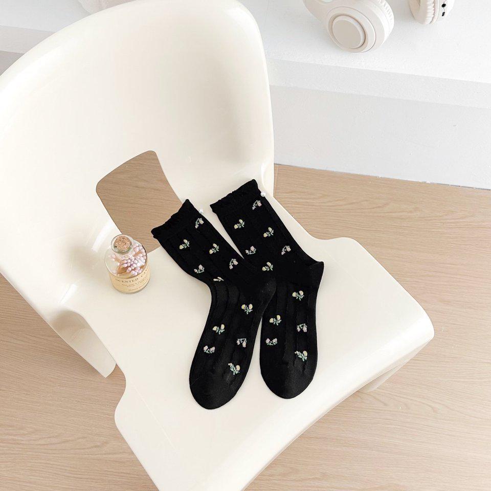 

Носки средней длины в полоску с цветами и жемчугом в стиле Лолита - Модный стиль JK One Size чёрный