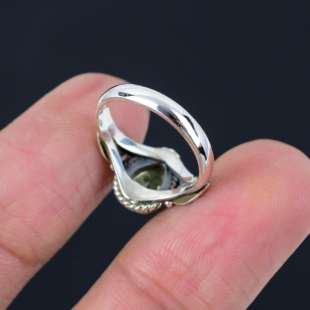 Natürlicher Peridot-Edelstein aus massivem 925er-Sterlingsilber, handgefertigter facettierter Ringschmuck für Frauen und Mädchen