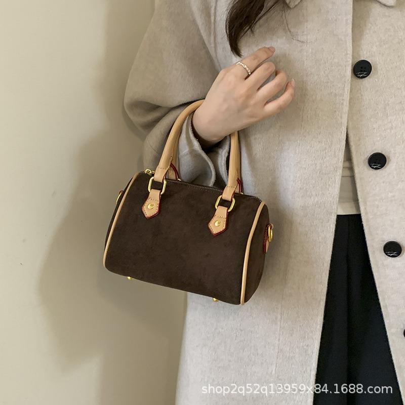 Fashion Retro Matte Small Bag Women's New Versatile Messenger Bag Autumn and Winter Handbag Pillow Bag