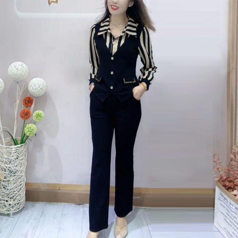 

Весна 2025 Женский приталенный полосатый лоскутный топ и повседневные брюки, комплект из двух предметов M (85-100 jin)