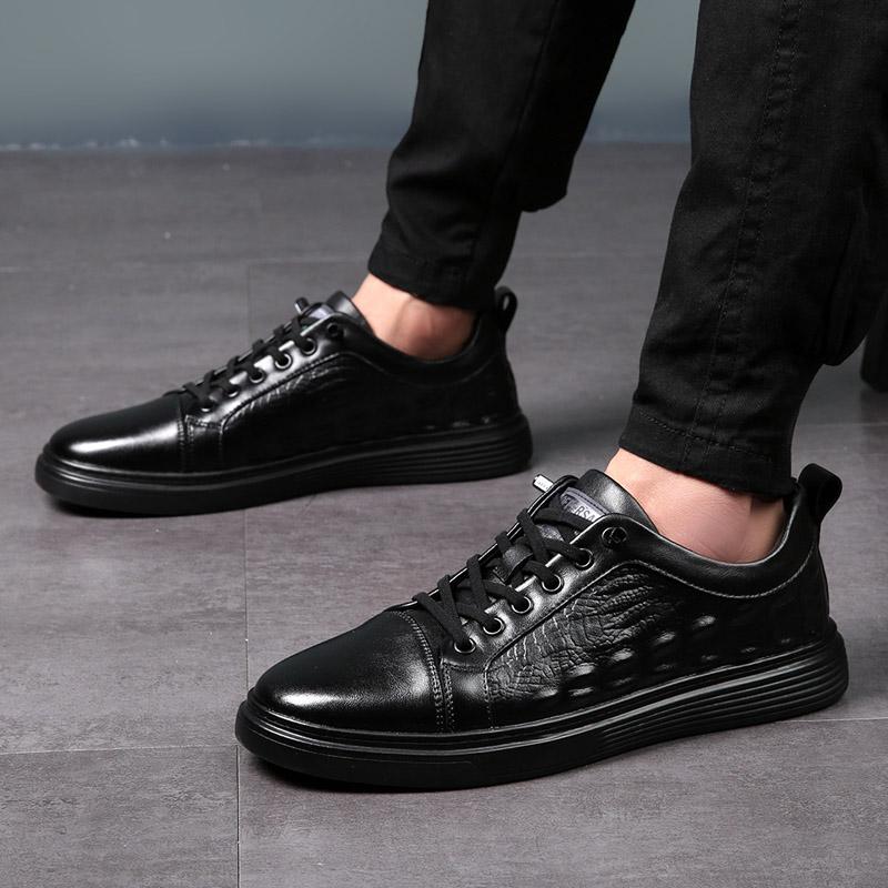 Mode Herren Rindsleder Leichter Luxus Koreanische Mode Schuhe Krokodilmuster Vier Jahreszeiten Lässig Kleine Weiße Schuhe Herren Schwarze Board Schuhe