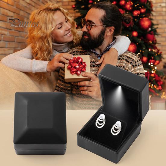 Boîte à bagues de fiançailles, conteneur à bijoux avec lumière LED, conception magnétique de rangement, boîte-cadeau à bijoux compacte et portable, fournitures de fête de mariage