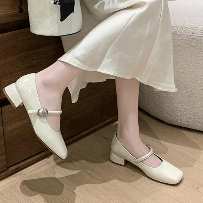 Fashion Retro Red Shoes Women Thick Heels Ankle Buckle Lolita Shoes Woman Student French Square Heel Shallow Mouth Single Shoe