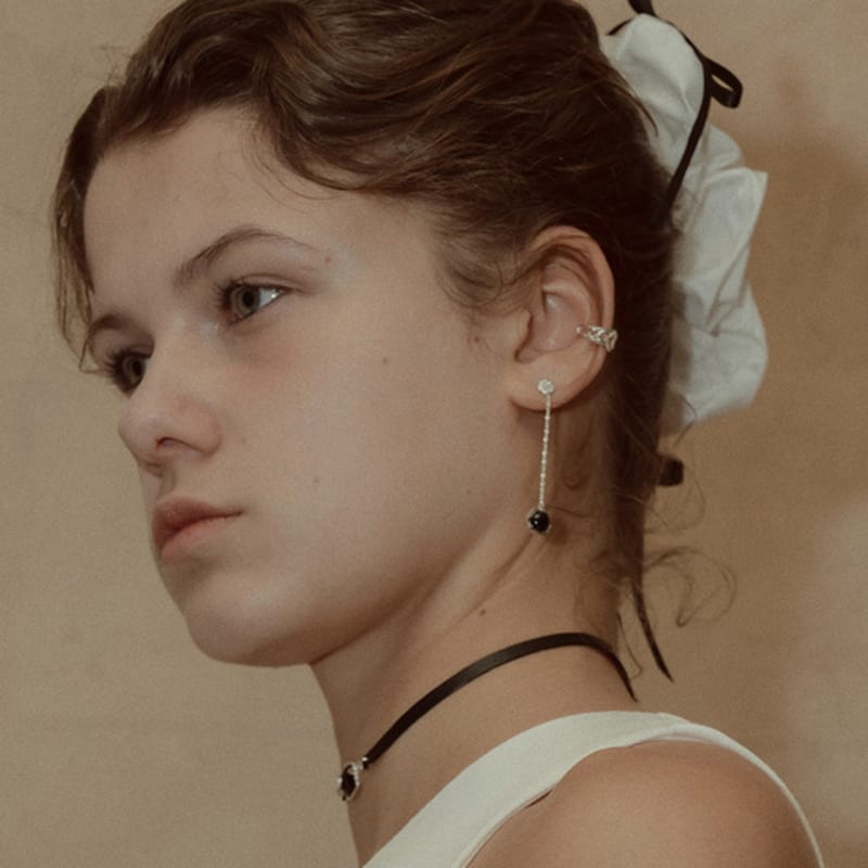 

FADEMINE hole coat of arms Earcuff Silver