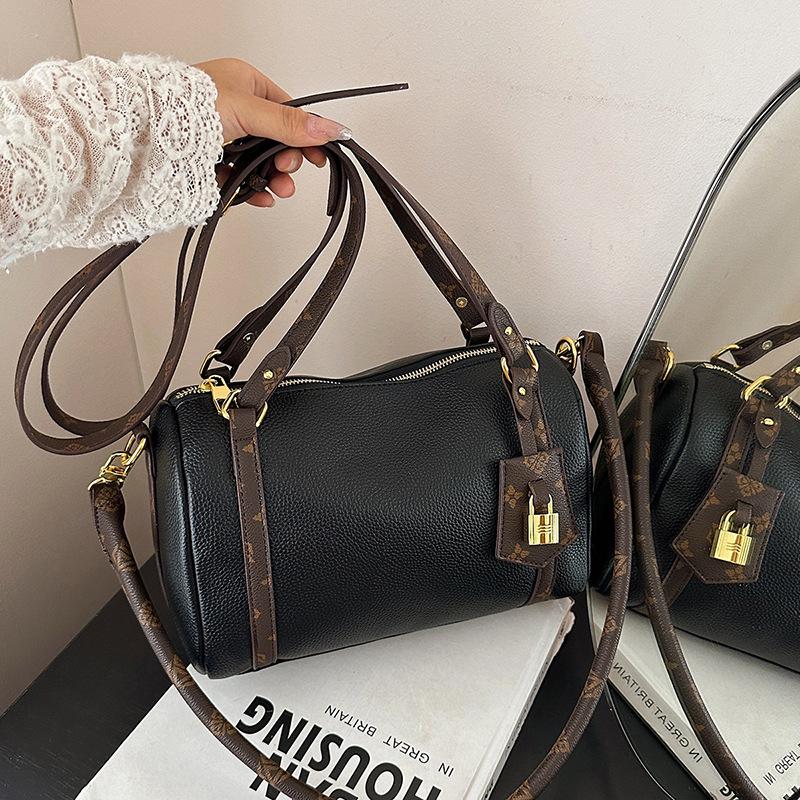 

Premium retro shoulder armpit bag women s new fashion commuter pillow bag large capacity messenger bag чёрный