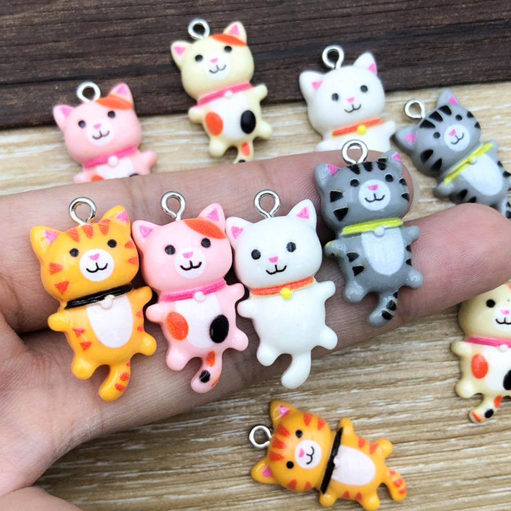 Handmade Resin Cat Figurine Set Captivating Cartoon Cat Pendant DIY Resin Cat Figurine with Customizable Colors