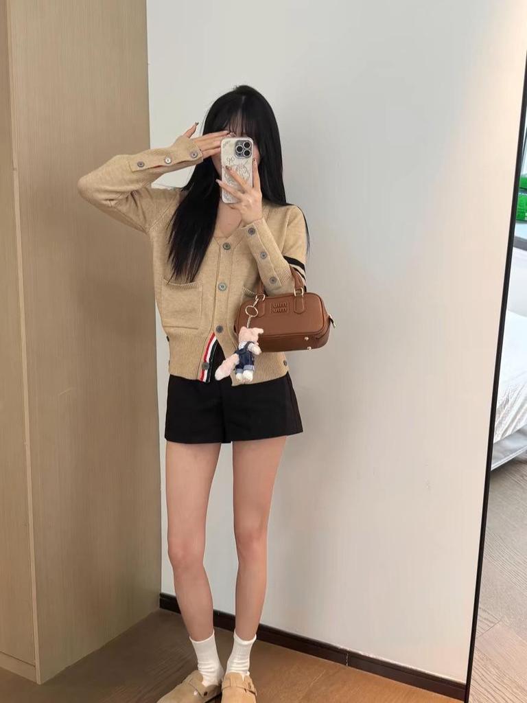 2025 Women's Soft Knit Colorblock V-Neck Cardigan - Early Autumn Preppy Style