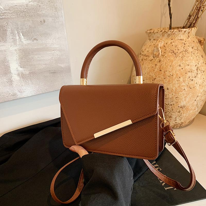 Geantă Mică Pătrată Crossbody cu Design Retro Stil Străin Geantă de Damă la Modă Portabilă