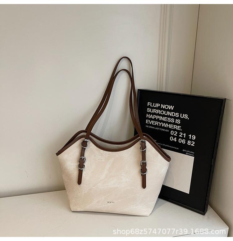 Fashionable Casual Large-capacity Tote Bag Women's 2025 Autumn and Winter New Shoulder Bag for Commuting To Work and High-end Underarm Bag