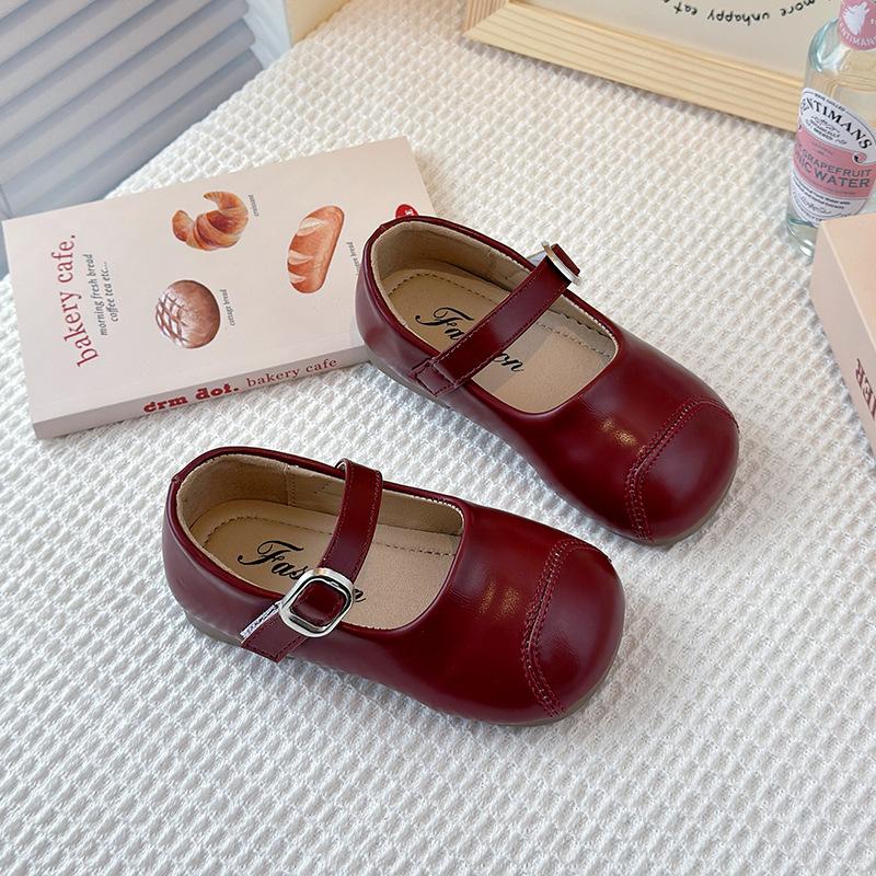 

Children s leather shoes spring new Doudou shoes shallow mouth princess shoes fashion single shoes medium and small children s baby shoes white 25 бордовый