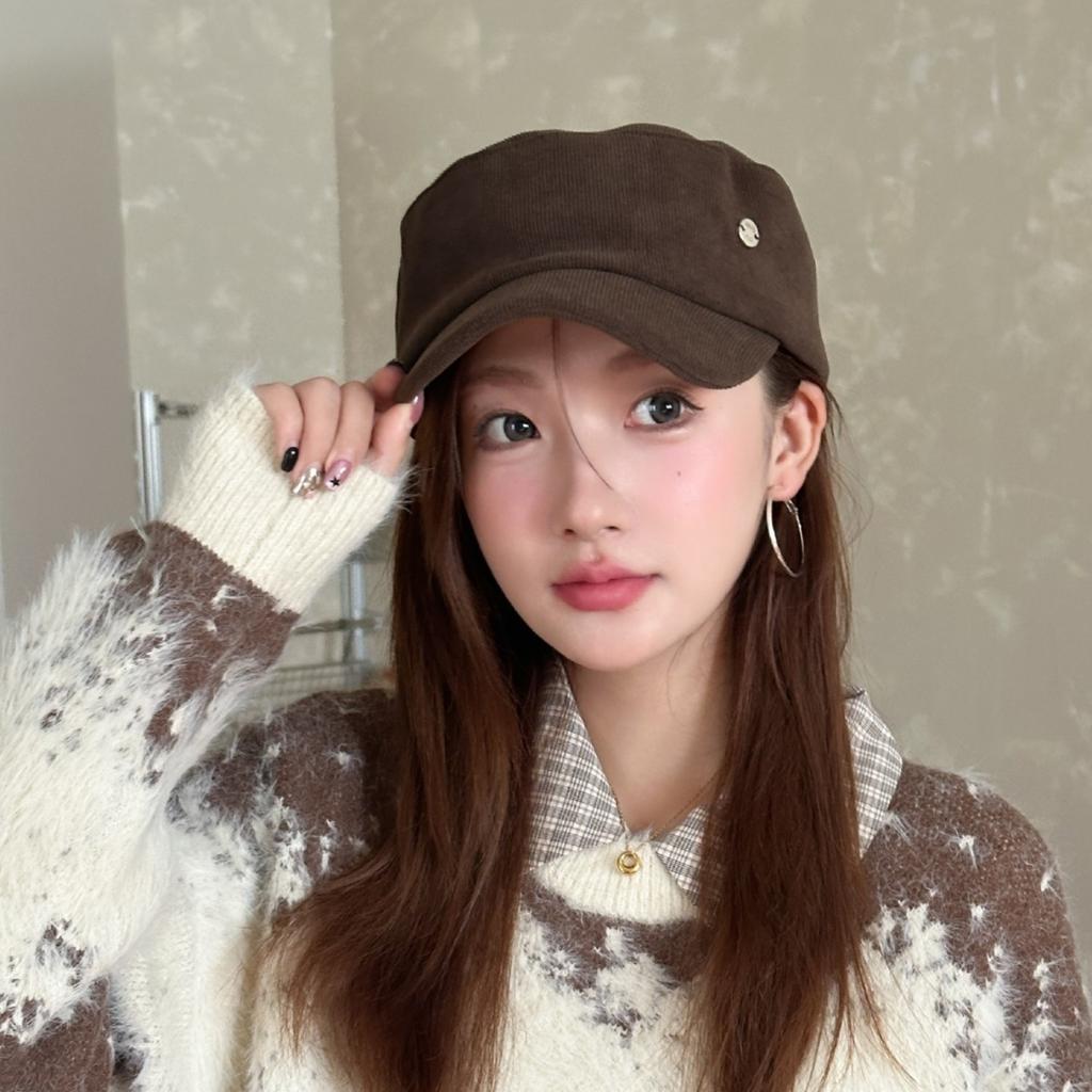 Vintage corduroy equestrian flat hat for women, new British style fashionable face-enhancing newsboy hat, baseball cap