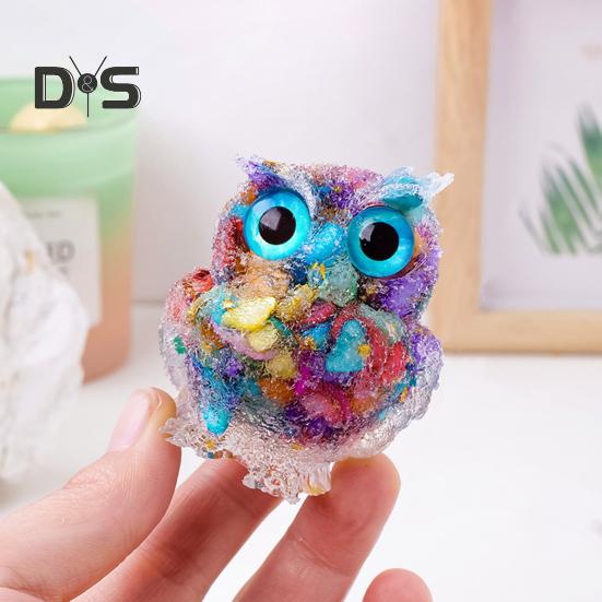 Přírodní křišťálová figurka sovy Ručně vyrobená socha sovy z pryskyřice naplněná křišťálovými kameny Stolní ozdoba sovy pro domácí kancelář Dekorace auta Reiki léčení