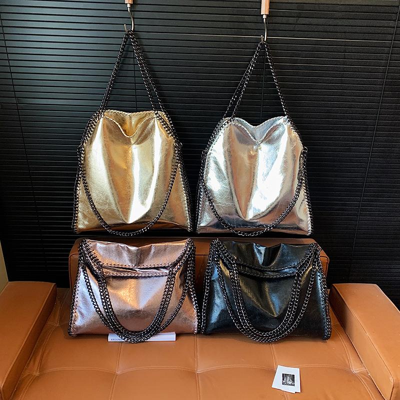 2026 New Arrival Women's Metallic Color Tote Bag Fashion Chain Shoulder Bag Large Capacity Foldable Commuter Handbag for Ladies