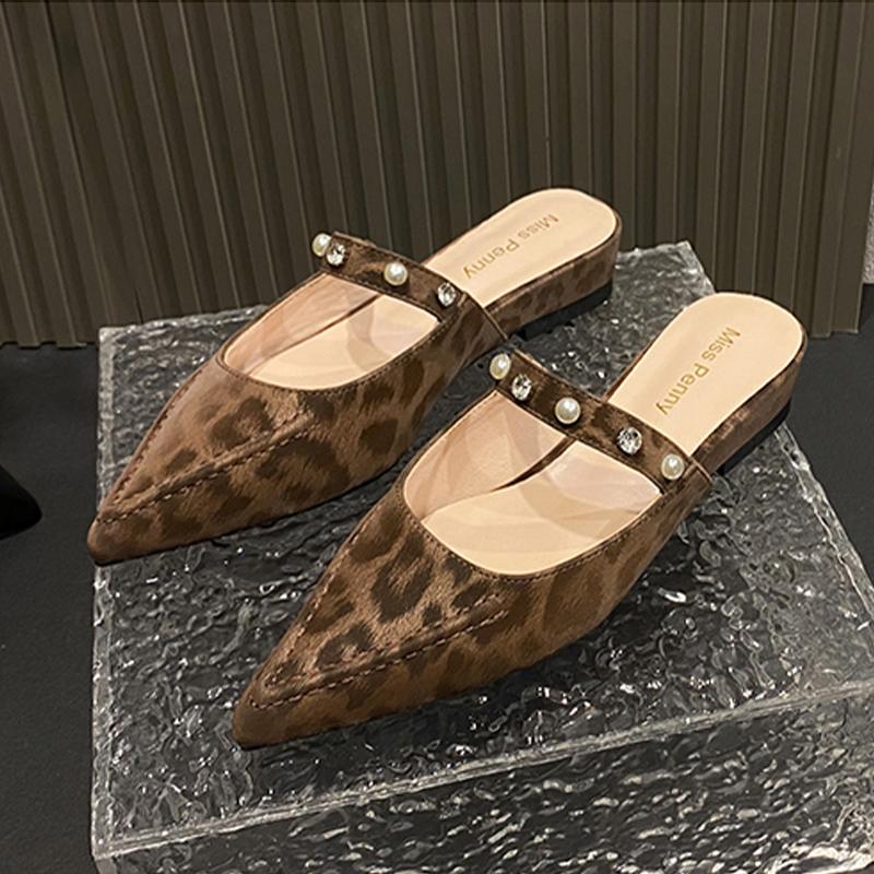 Fashion Flats Leopard Women Slippers Pointed Toe Mules Shoes Summer Elegant Woman Sandals 2025 Fashion Slides New Dress Zapatillas Mujer