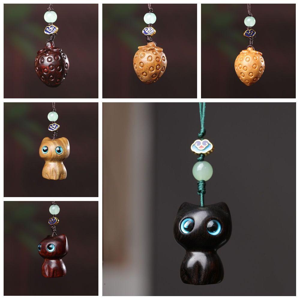 Strawberry Sandalwood Key Chain Chinese Style Lucky Cat Pendant Lucky Mobile Phone Ring  Women