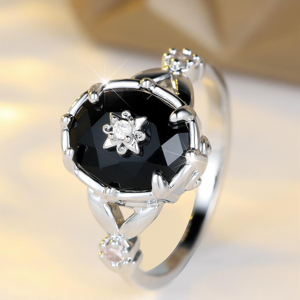 Luxuriöse goldfarbene Ringe mit ovalem Schliff und schwarzem Zirkon für Damen, feiner Retro-Vintage-Schmuck, Geschenk für Mama