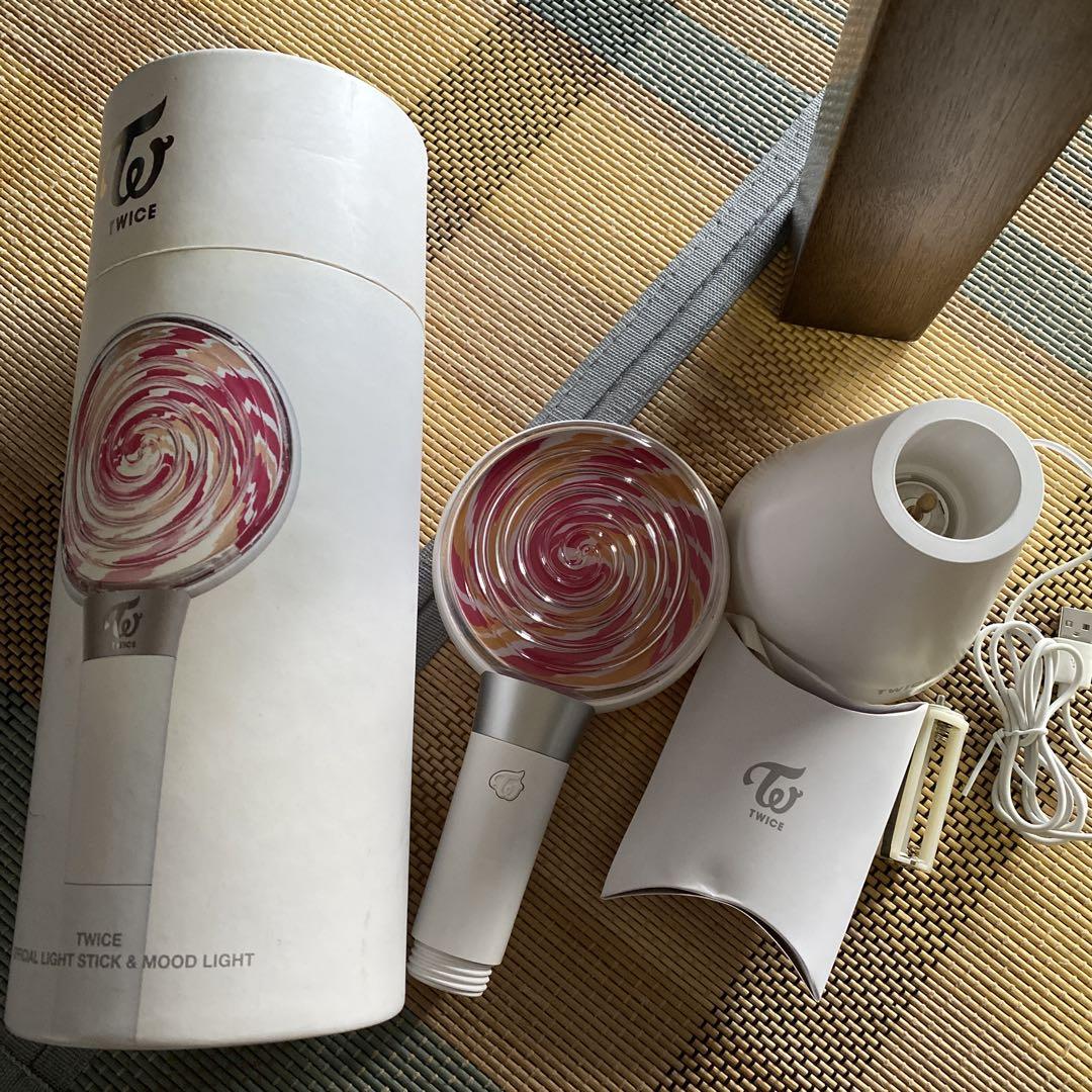 

[USED] TWICE first generation light stick