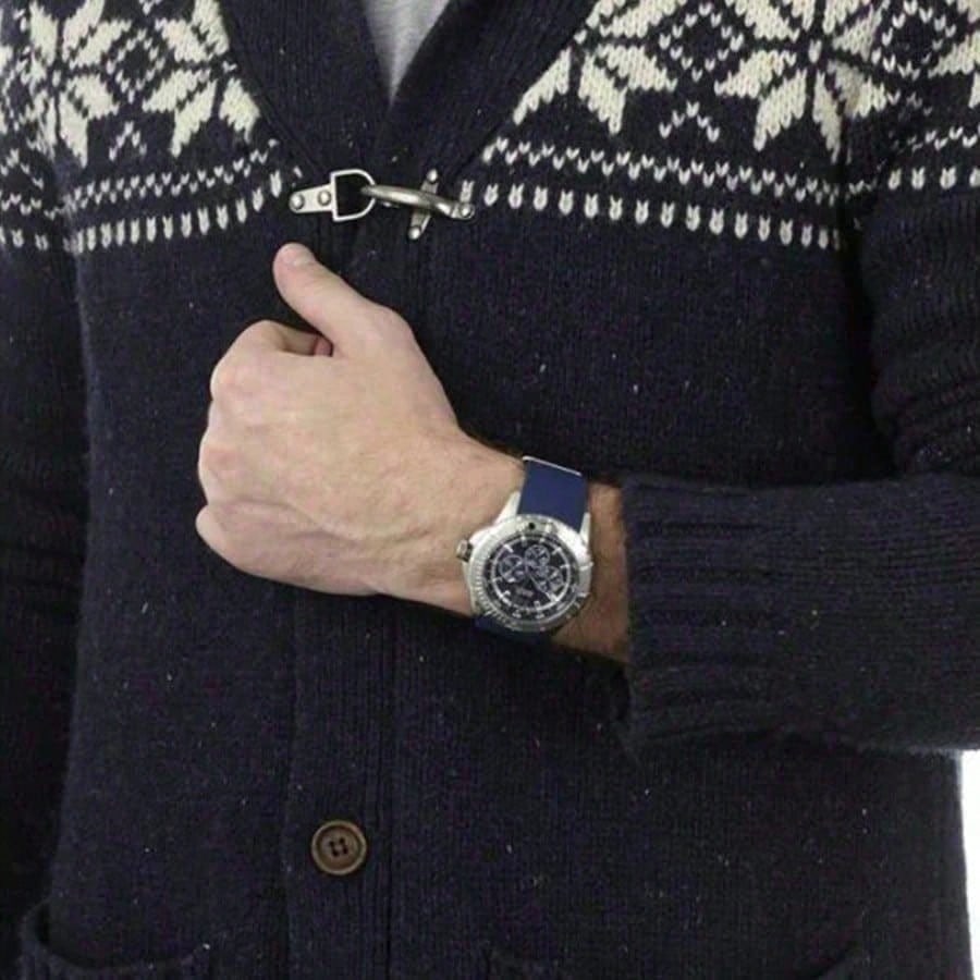 

Guess Men s Quartz Watch Quartz Movement Stainless Steel Case Resin Strap Pointer Watch Water W0485G3