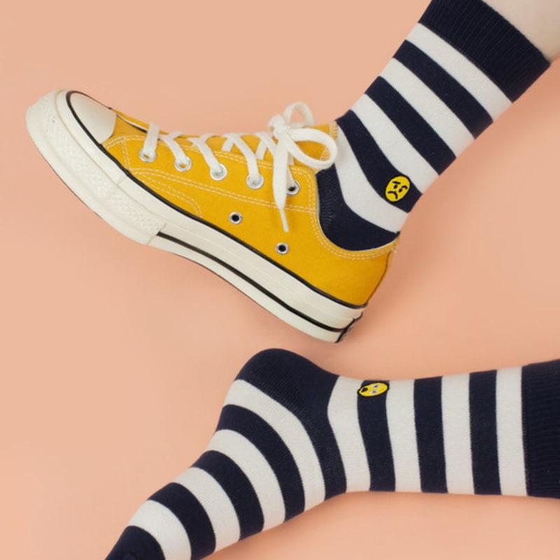 

SNOOZY EM-Dark Navy ST (Ugly Smile) FREE