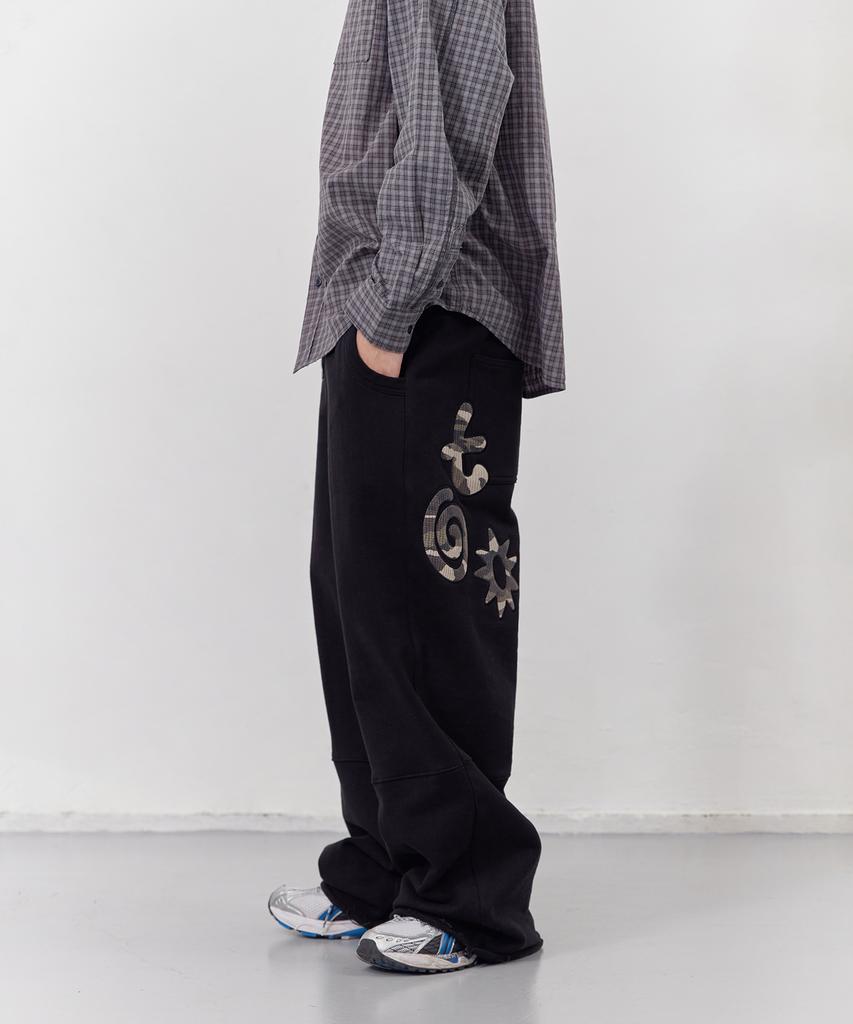 Tonilolenseu Applique Sweatpants Black