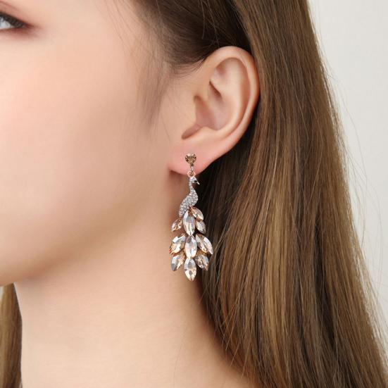 1 Pair Drop Earrings Vintage Rhinestone Peacock Golden Finish Luxury Elegant Green Faux Crystal Feather Dangling Earrings Fashion Jewelry